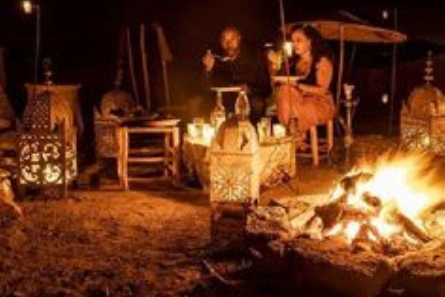 Marrakech: Magisk solnedgangsmiddag og live show i Agafay-ørkenen