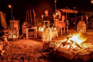 マラケシュ：アガファイ砂漠のサンセット＆ラクダ乗り、ディナーショーをお楽しみください