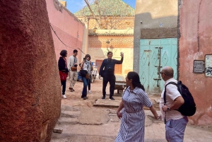 Marrakech: Bahia Palace, Madrassa & Souks Guided Tour