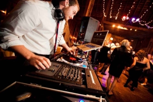 マラケシュ：アガファイ砂漠で四輪バギー＆夕暮れどきのラクダ乗り、ディナーショー