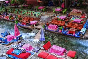 Marrakech: excursión de un día al valle de Ourika con guía local a las cascadas.