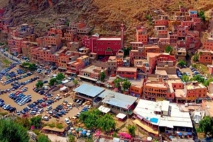 Marrakech: excursión de un día al valle de Ourika con guía local a las cascadas.