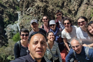 Marrakesh: Atlasvuoret, Ourika, berberikylät ja lounas