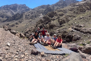 マラケシュ：ベルベル人の村、アトラス、グリーン バレーを巡る 4 日間のトレッキング