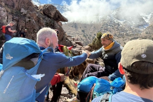 Ruta de senderismo al Toubkal 2 días y 1 noche