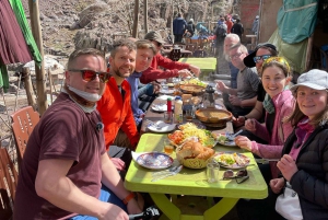 Ruta de senderismo al Toubkal 2 días y 1 noche