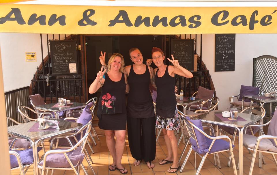 Ann and Annas Cafe