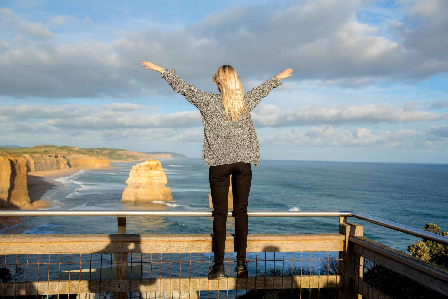 Great Ocean Road Tour w/ Deluxe Minibus & Top-Rated Guide