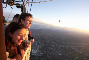 Geelong: Balloon Flight at Sunrise