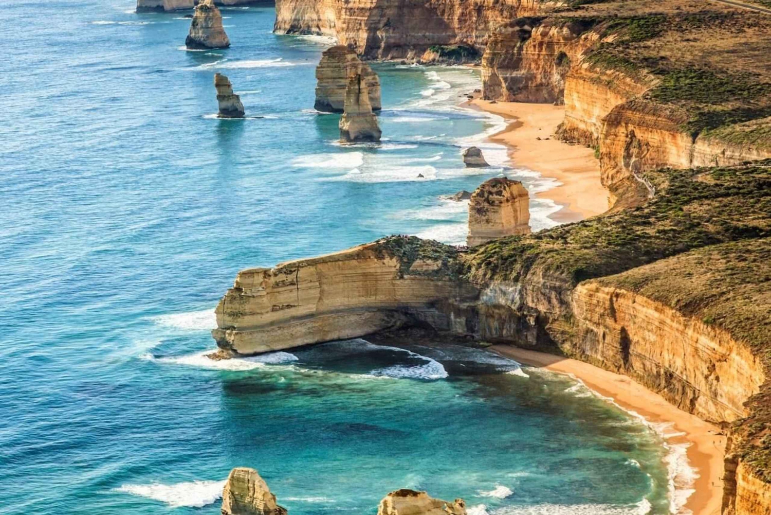 Melbourne: volo privato in elicottero verso i 12 apostoli