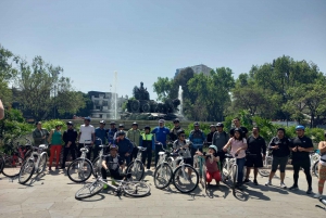 PASEO EN BICICLETA POR ICONICOS SITIOS DE LA CDMX / DESAYUNO Y CERVEZA