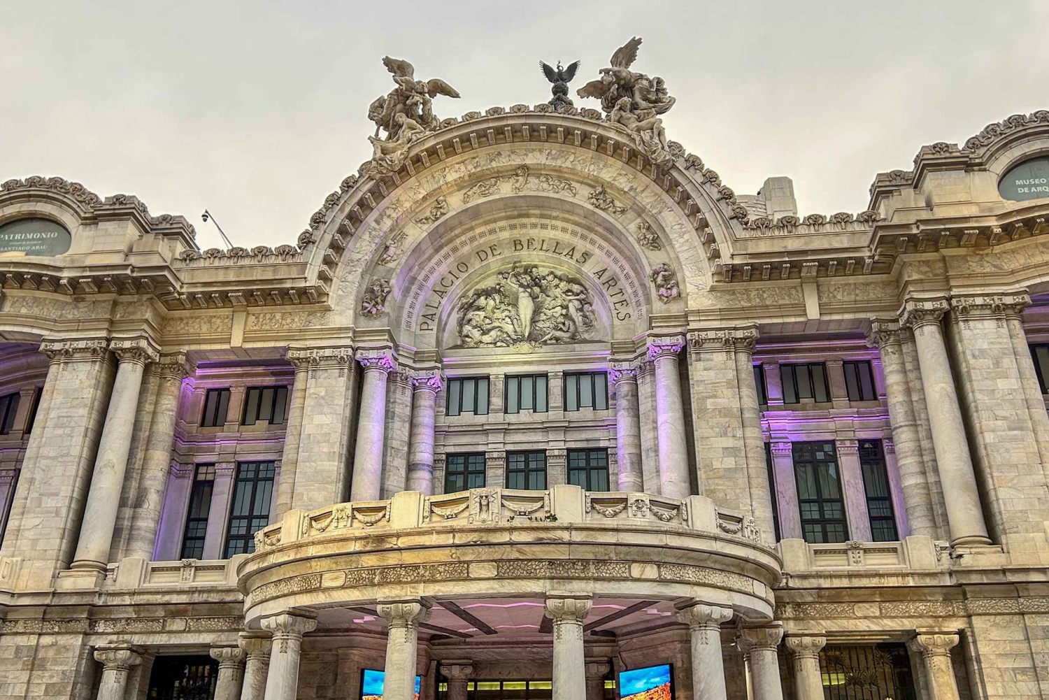 Mexico City: Night Bus Tour