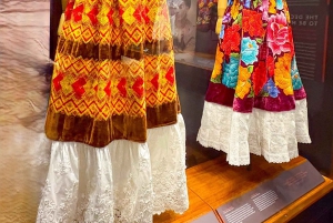 Mexico City: Entrance to the Frida Kahlo Museum and the Anahuacalli Museum