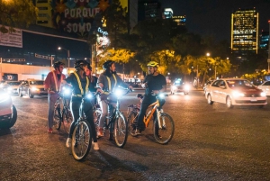 Tour Nocturno en Bicicleta por la Comida Callejera Ciudad de México