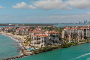 Miami Beach: 50-Min Sunset Private Luxury Airplane Tour