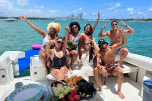 Miami Beach: Private Yacht Rental with Captain and Champagne