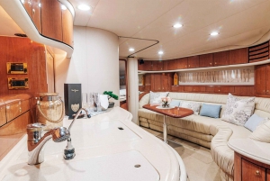 Miami Beach: Private Yacht Trip with Champagne