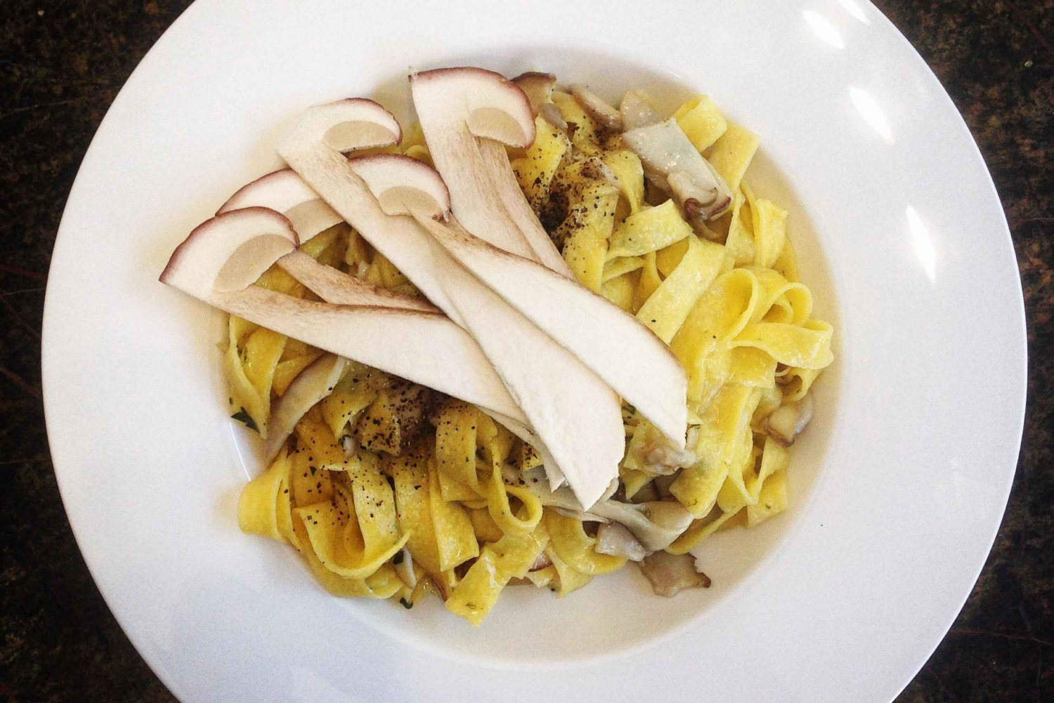 Milán: Clase de Cocina de Pasta, Gnocchi y Tiramisù con Vino