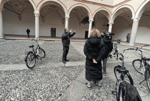 Milan: ELECTRIC-Bicycle Tour Live Tour Guide 3 hours & half