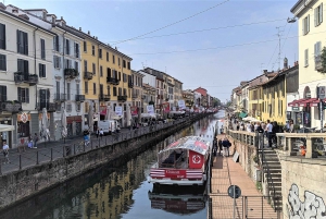 Milan: Navigli District Canal Boat Tour with Aperitivo