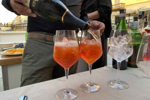 Milan: Navigli District Canal Boat Tour with Aperitivo