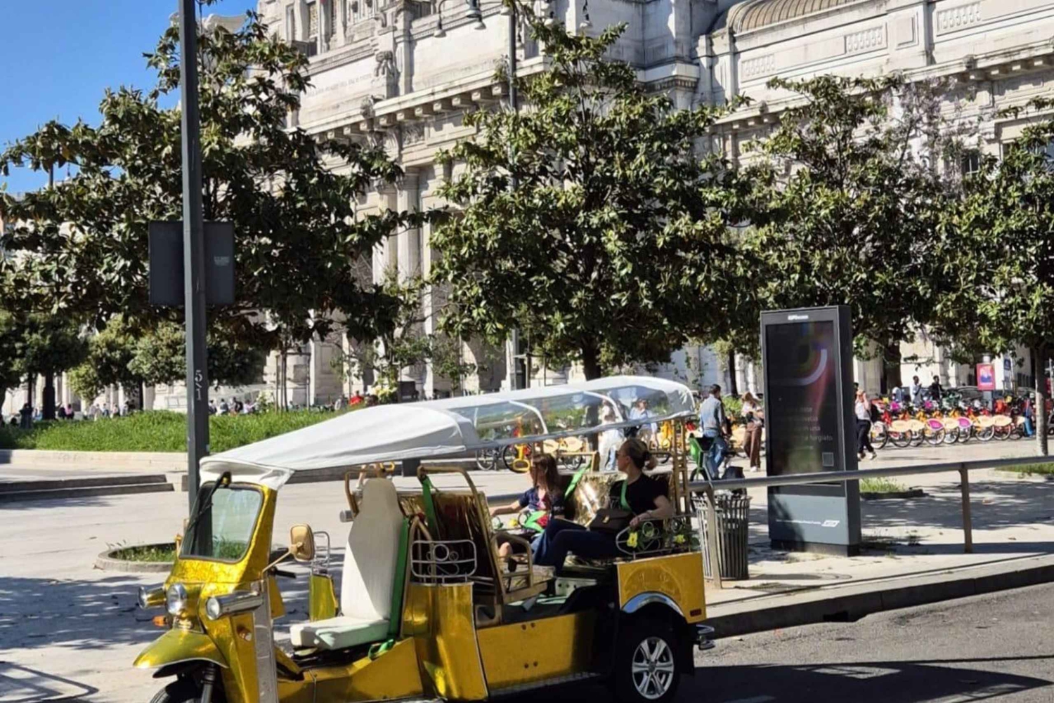 Milano: Yksityinen tuk tuk -kierros hotellin noutoineen