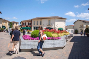 Milan: Serravalle Designer Outlet Roundtrip Bus Transfer