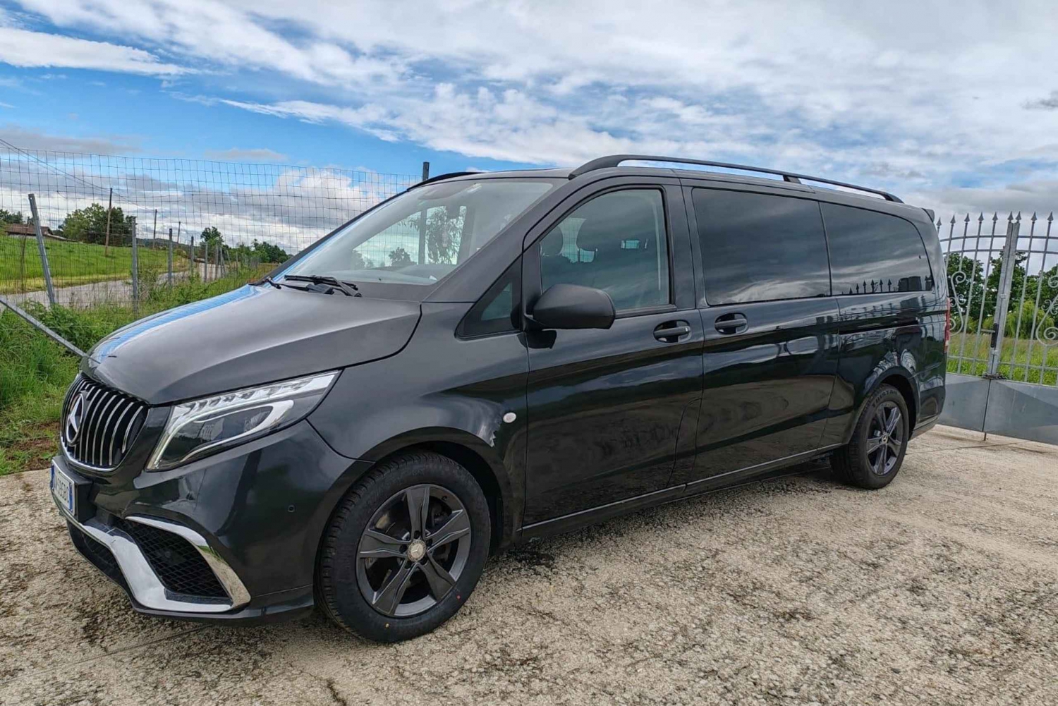 マルペンサ空港からミラノ、またはその逆方向へのプライベート・トランスファー