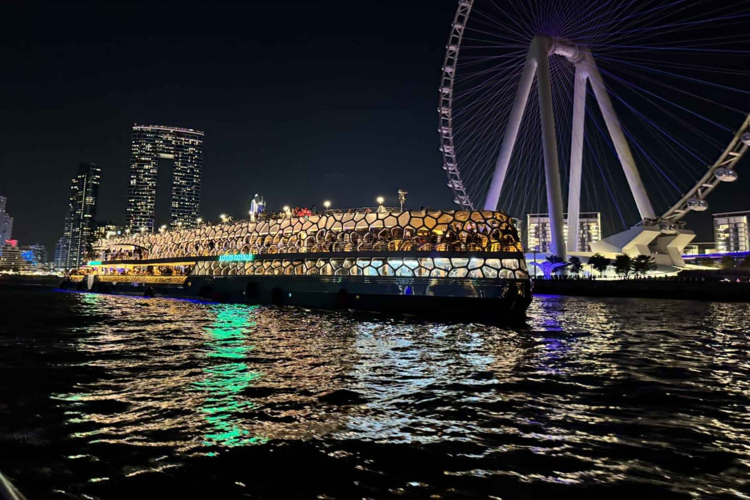 Dubai: Mega Yacht Cruise with Buffet Dinner