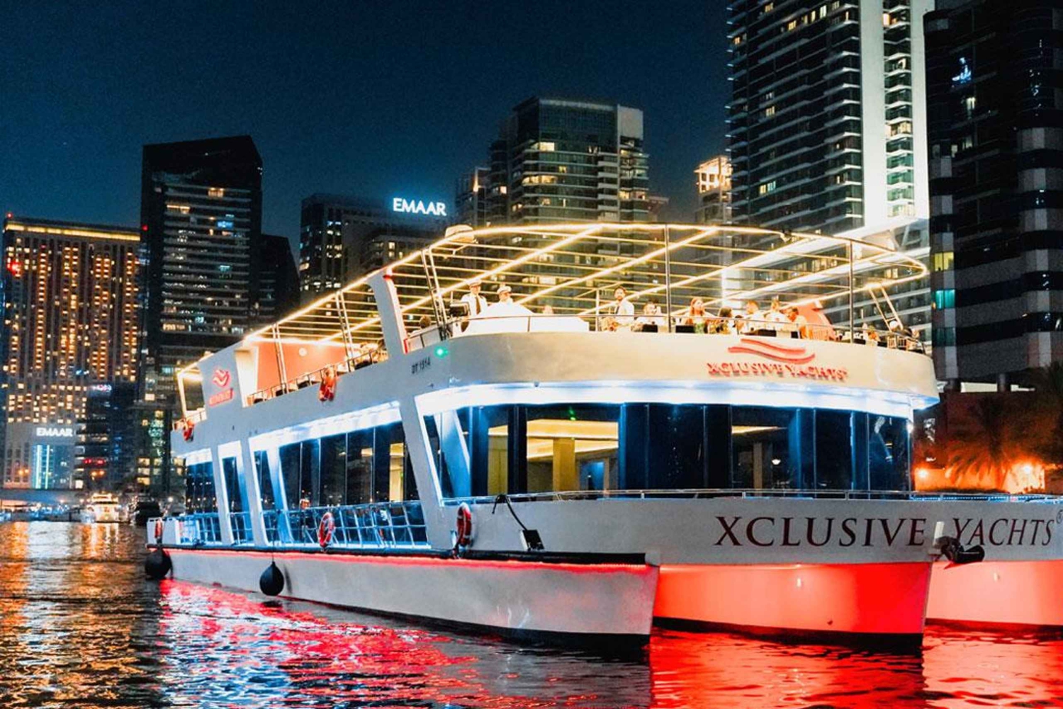 Dubai: Solnedgangs- eller middagskrydstogt med levende musik og åben bar