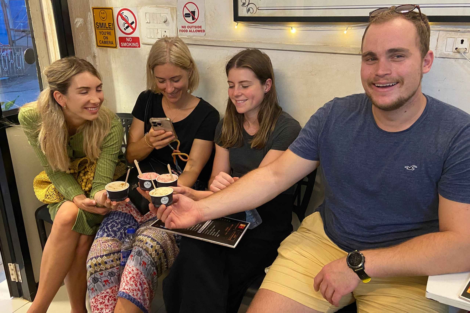 Мумбаи: вечерняя дегустация уличной еды и культурный тур по рынкам