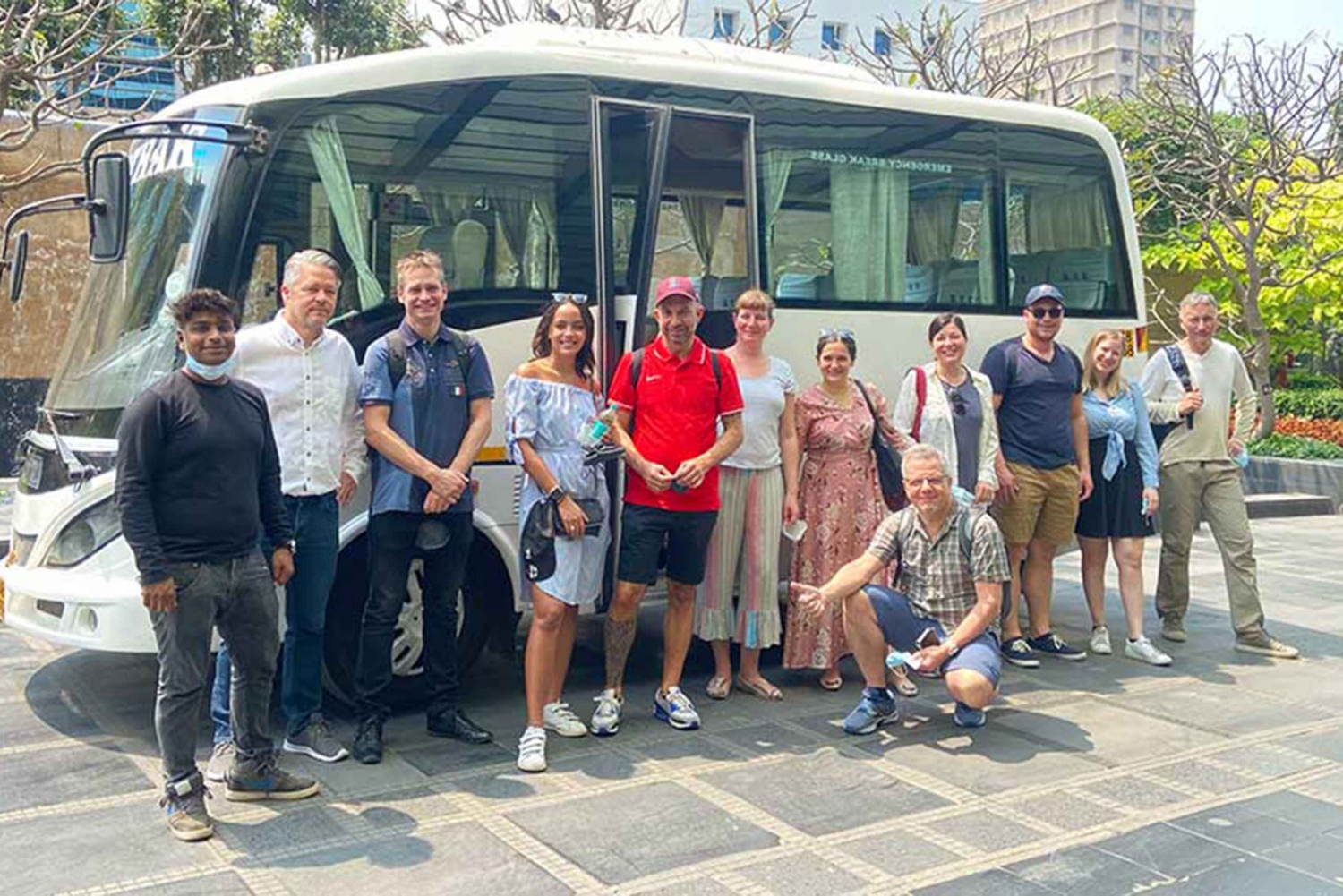 To dager i Mumbai: Sightseeing, Slum, Elephanta og marked