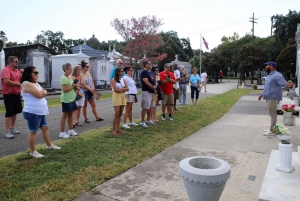 New Orleans: 2.5-Hour City & Cemetery Tour by Bus