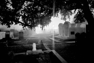 New Orleans: Cemetery Bus Tour At Dark with Exclusive Access
