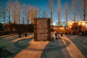 New Orleans: Cemetery Bus Tour At Dark with Exclusive Access