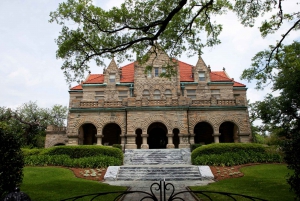 New Orleans: Guided City Sightseeing Tour by Bus