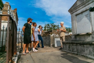 New Orleans: Walking Tour Inside St. Louis Cemetery No. 1