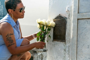 New Orleans: Walking Tour Inside St. Louis Cemetery No. 1