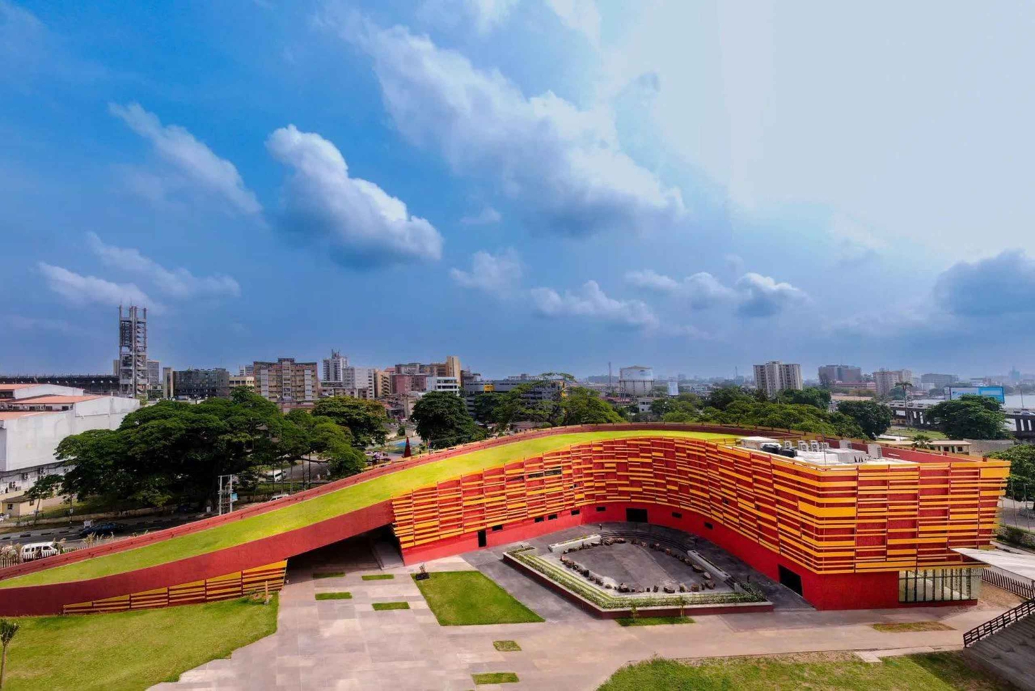 Lagos: Casa al revés y tour por la cultura yoruba