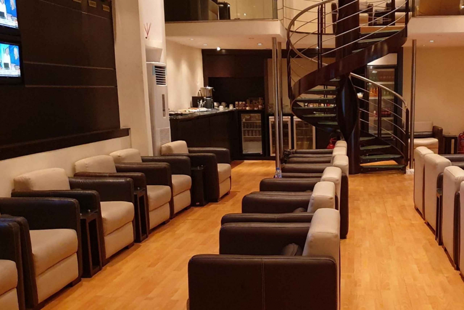 Lagos Nigeria Airport: VIP Lounge Access