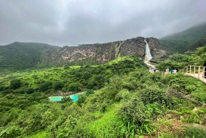 East Salalah: Wadi Darbat Waterfall, Mountain Safari Tour