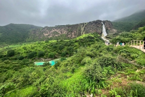 East Salalah: Wadi Darbat Waterfall, Mountain Safari Tour