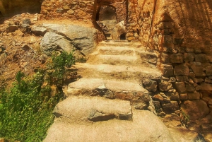 Au départ de Mascate : journée complète à Nizwa-Misfat Al Abriyeen-Al Hamra