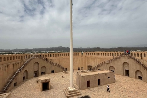 Незабываемая поездка на внедорожнике в Низву и Гранд-Каньон Аравии