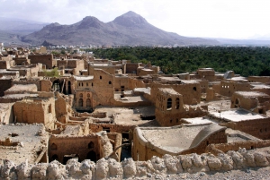 From Muscat: Nizwa & Al Hamra Guided Historical Tour