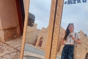From Muscat: Nizwa & Al Hamra Guided Historical Tour