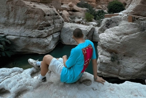 From Muscat: Wadi Shab & Bimmah Sinkhole Full-Day Tour