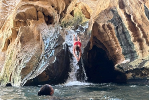 From Muscat: Wadi Shab & Bimmah Sinkhole Full-Day Tour