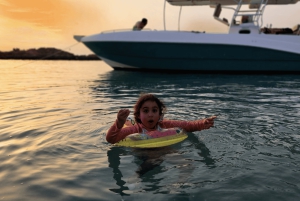 Heldagsopplevelse på Damaniyat-øya med strandgrill