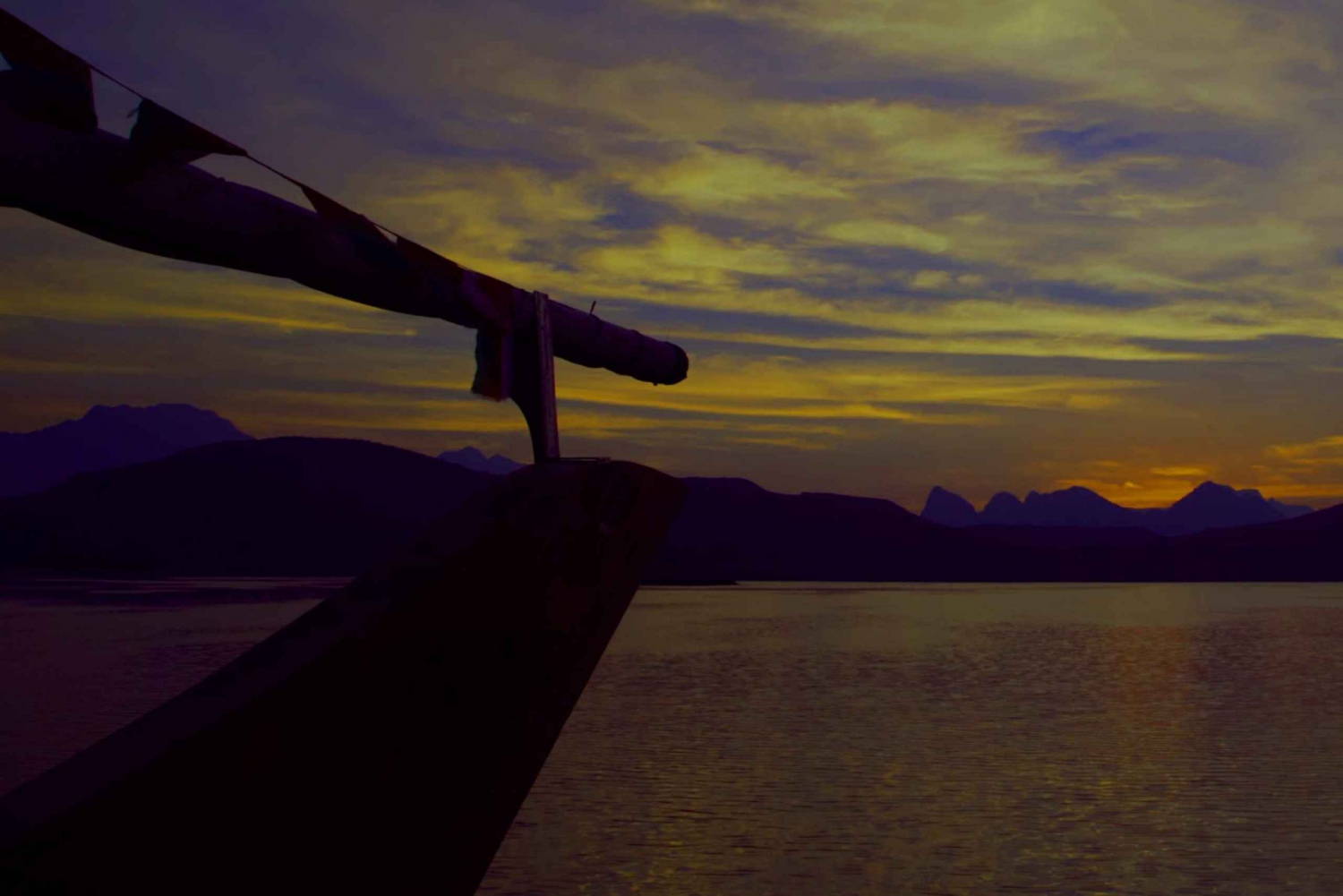 Musandam/Khasab: Nocny rejs Dhow z biwakowaniem i grillem